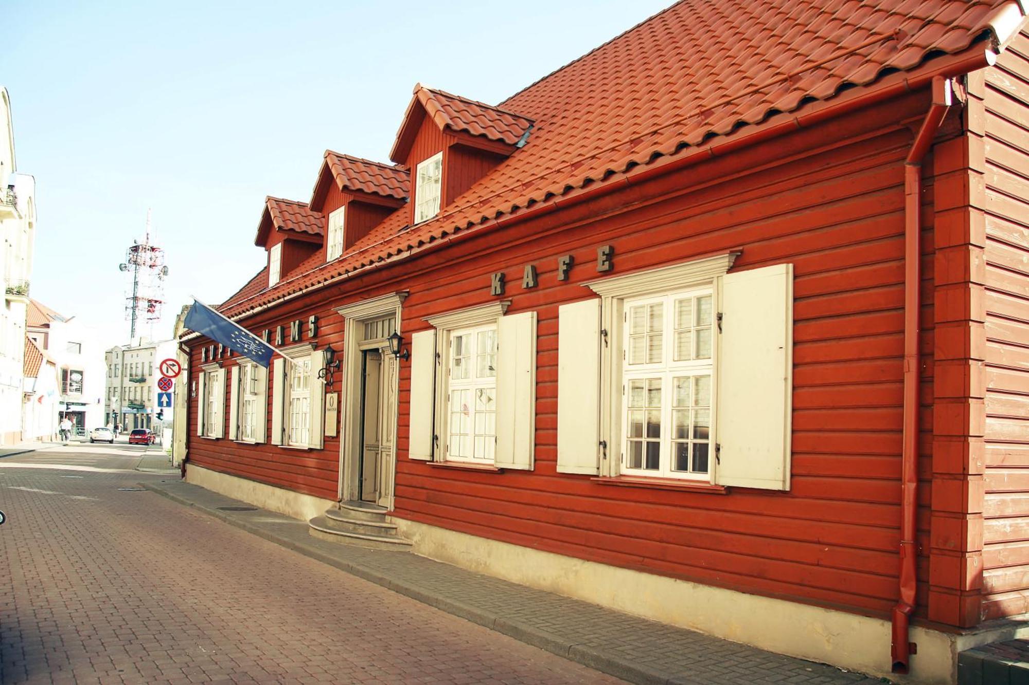 Kupfernams Hotel Ventspils Exterior photo